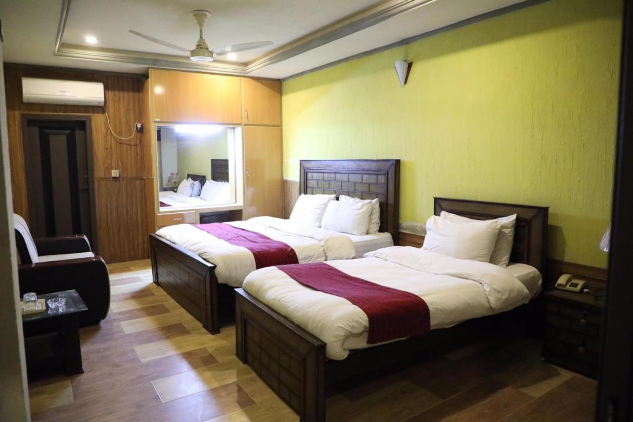 Manama Hotel Ijp ราวัลปินดี ภายนอก รูปภาพ