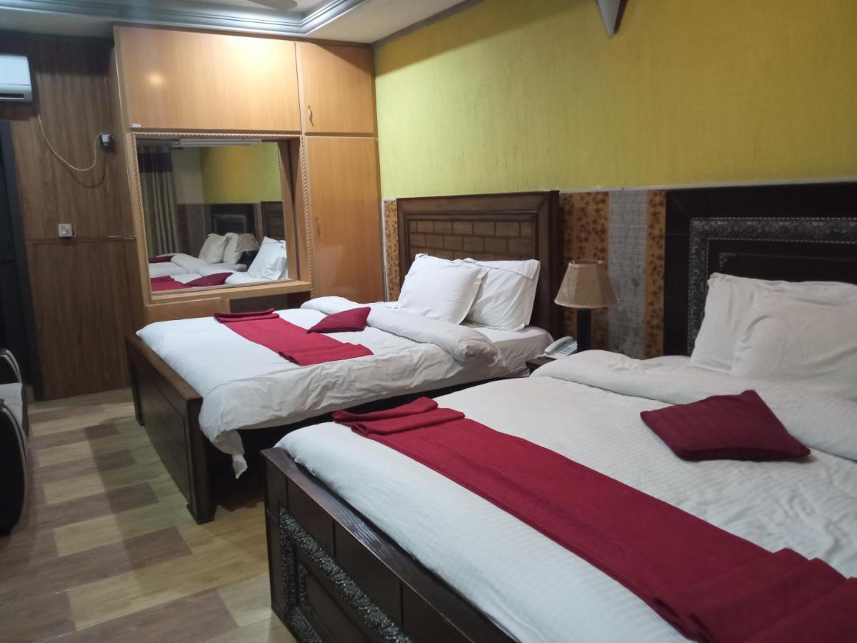 Manama Hotel Ijp ราวัลปินดี ภายนอก รูปภาพ